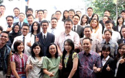 Keceriaan di Yudisium LXVII Fakultas Teknologi Informasi dan Sains