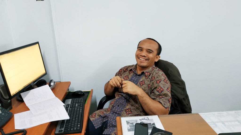 Dosen Fisika UNPAR, Haryanto M. Siahaan, Ph.D., Meraih Penghargaan Dosen Berprestasi Peringkat II Tingkat LLDIKTI Wilayah IV Tahun 2019